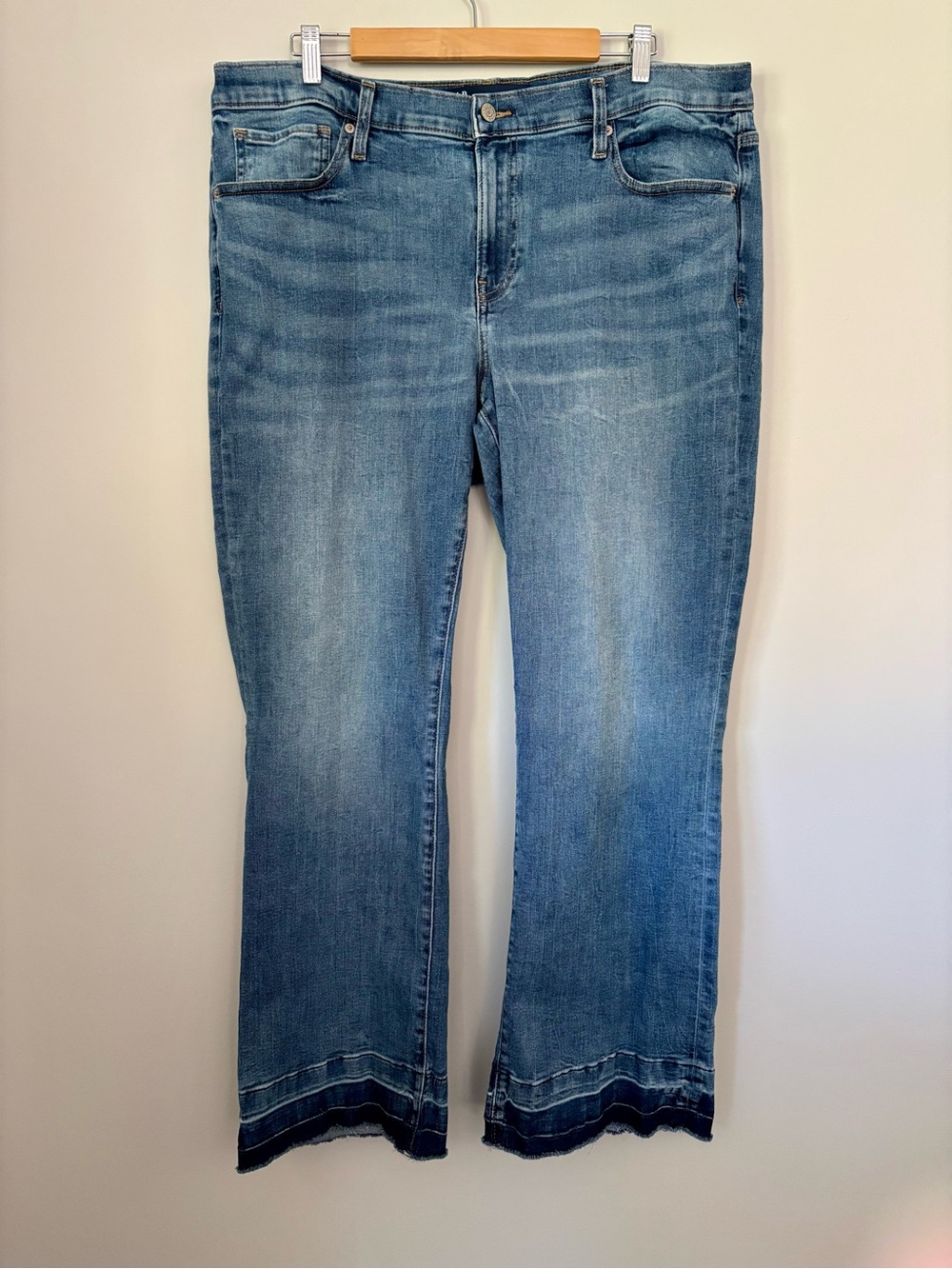 GAP Universal Mid-Rise Baby Boot Jeans | Size 18